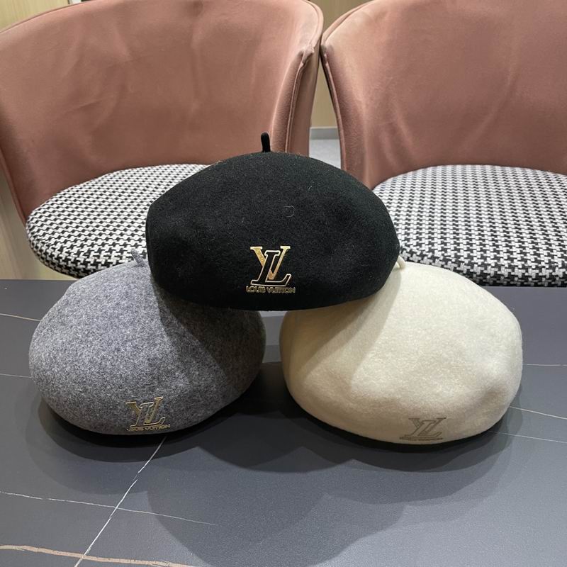 LV Beret 111301